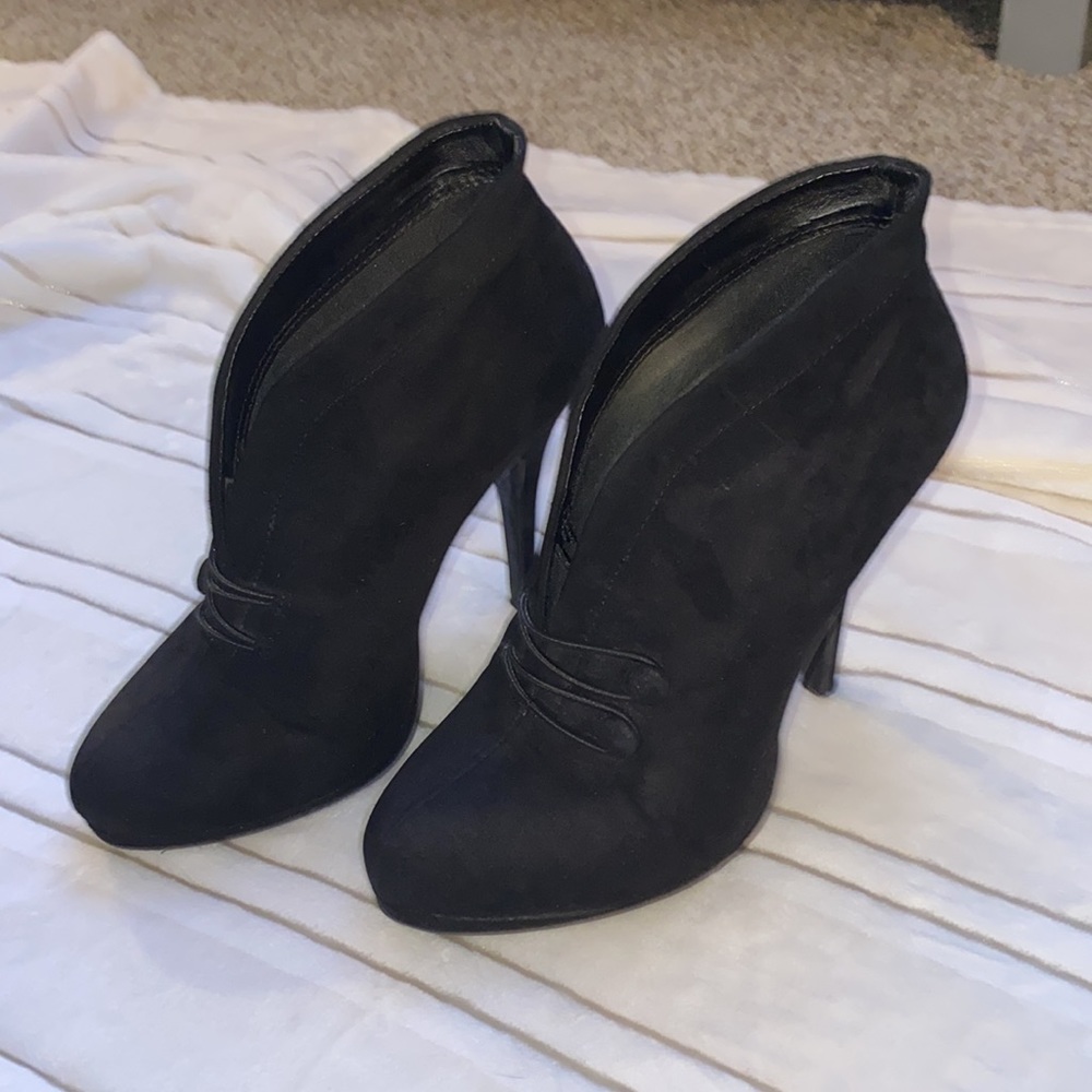 Black heals